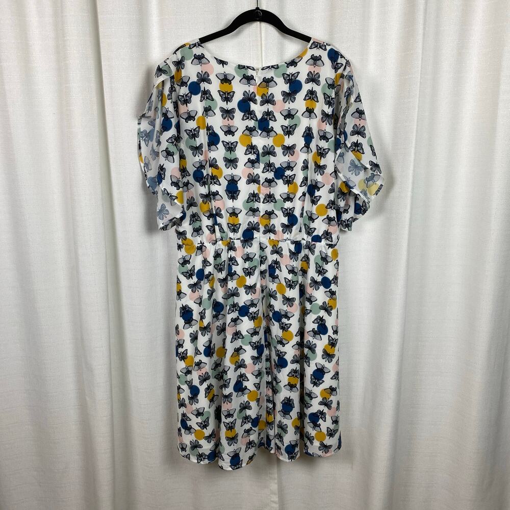 Eloquii White Dot Butterfly Print Flutter Sleeve … - image 8